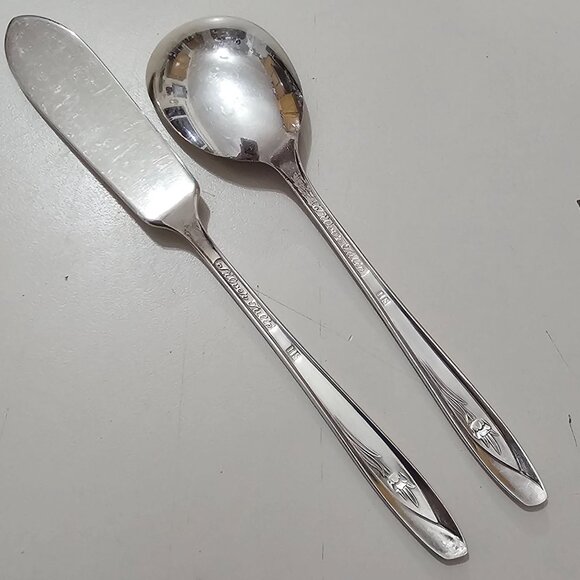 International Silver Tulip Serving Set 2pc cheese knife sugar spoon floral - Picture 7 of 11